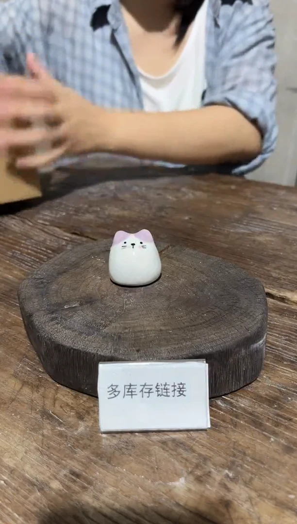 81釉下彩手绘陶瓷