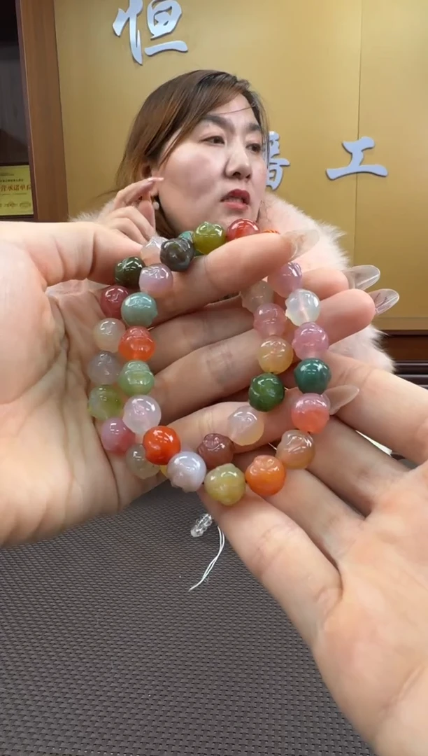 【闪购商品】玛瑙/玉髓手串未镶嵌9*-10多样性，发一