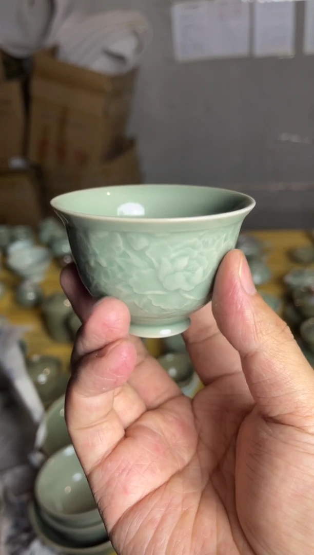 【闪购商品】瓷瑕疵老货百花杯1只