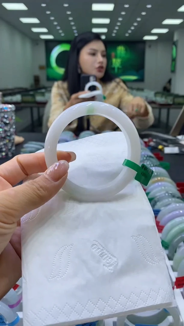 未镶嵌手镯翡翠00005015