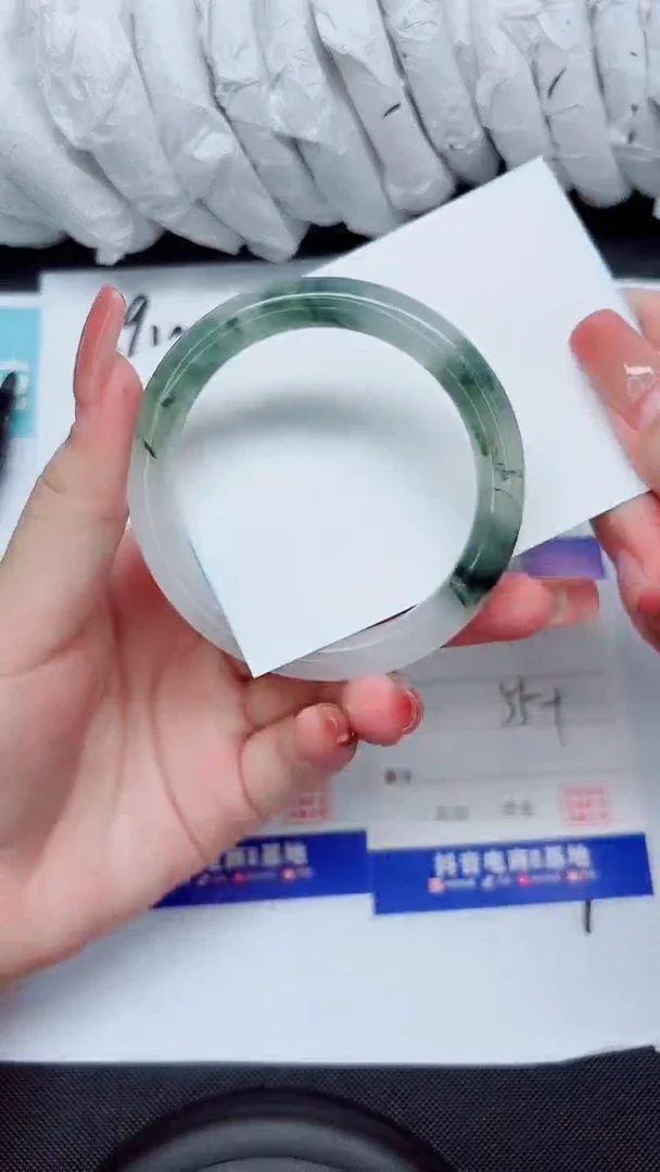 石英质玉手镯未镶嵌255-55