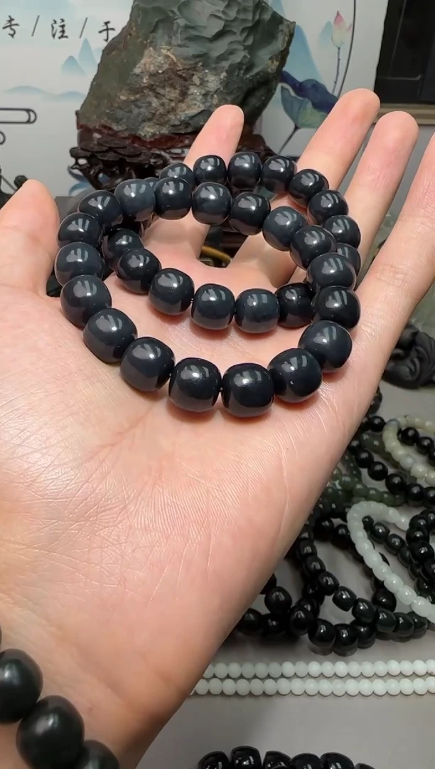 手链未镶嵌和田玉新疆墨玉11*12老型手串