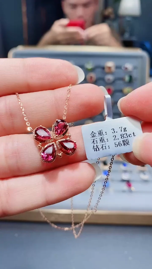 颈饰18K金镶嵌碧玺2.83.