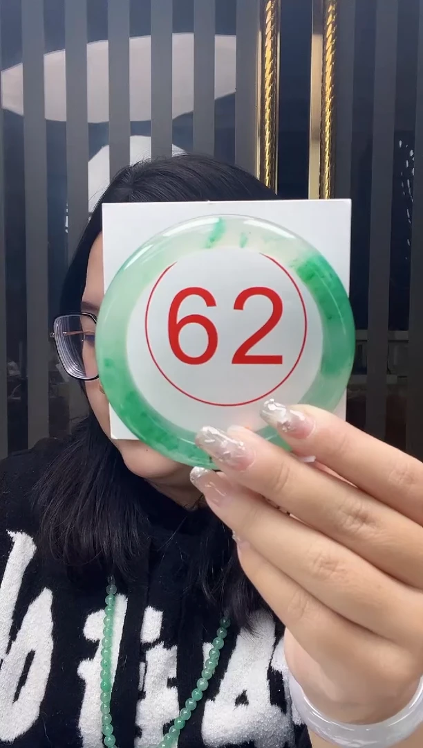 未镶嵌手镯石英质玉26