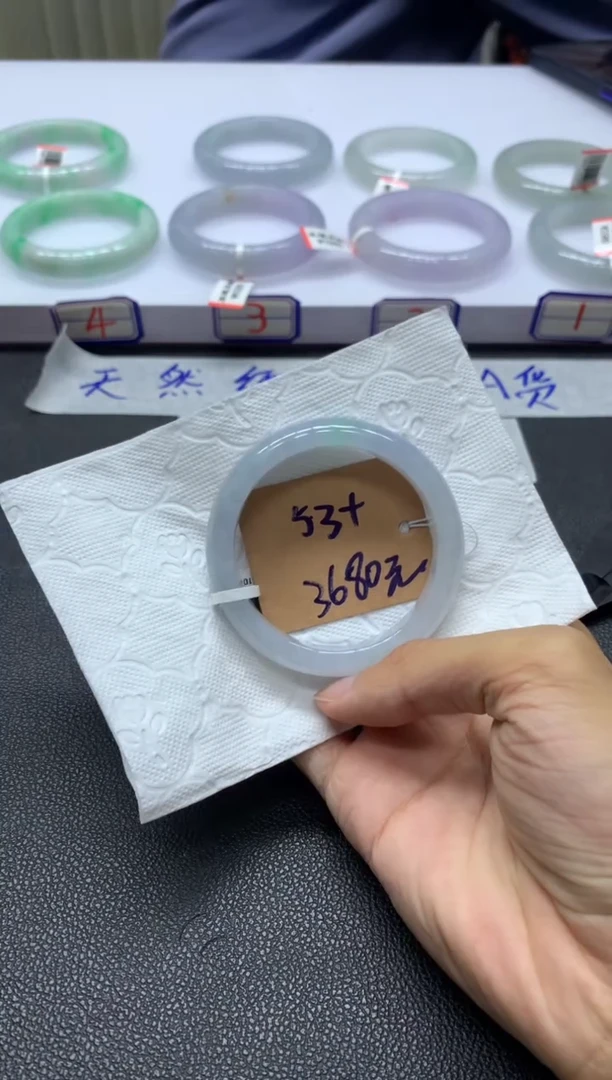 未镶嵌天然A货手镯定制翡翠现场买断