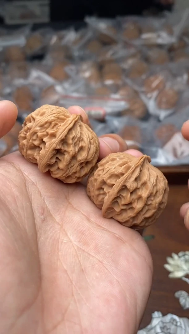 【闪购商品】文玩核桃把件A87号36尺苹果