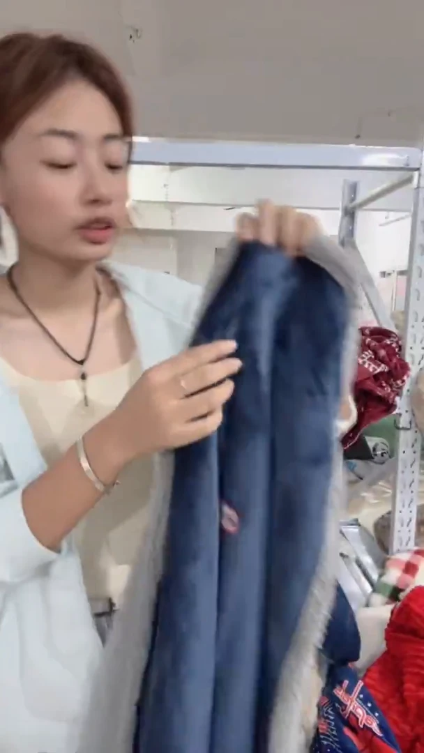 法兰绒017                 1.3*1.8