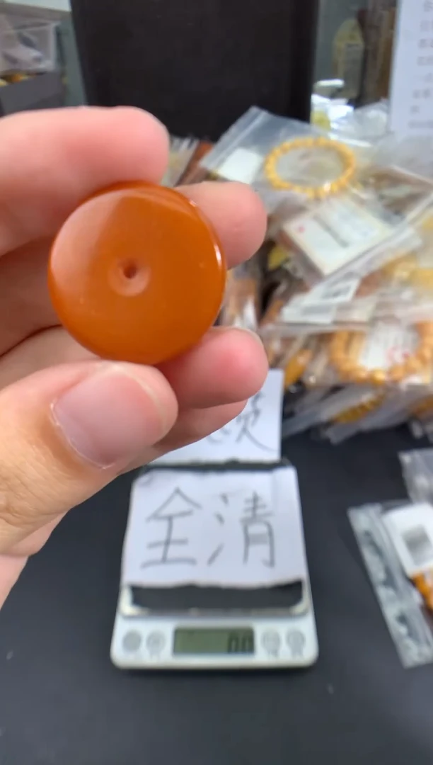 琥珀未镶嵌珠宝奇石1