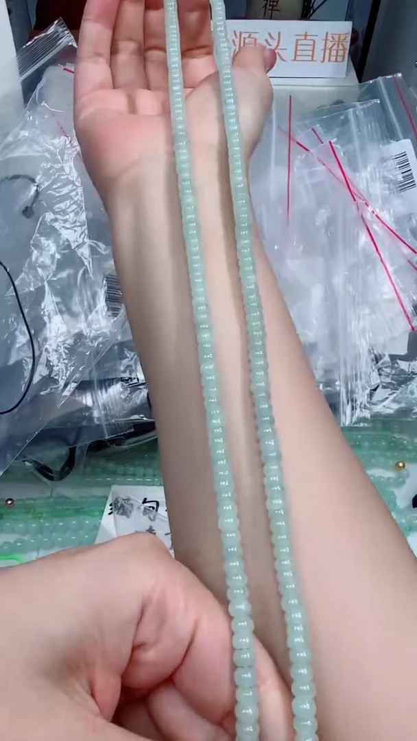 翡翠未镶嵌颈饰珠链
