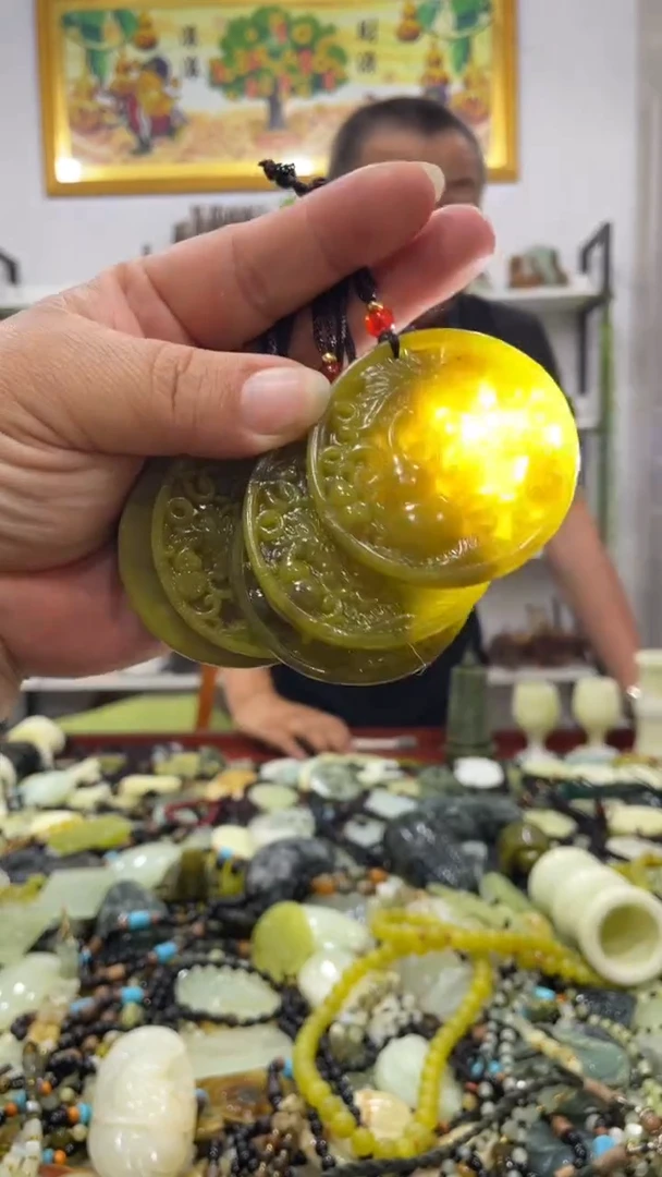 岫玉未镶嵌吊坠 多样性发货其中发一件