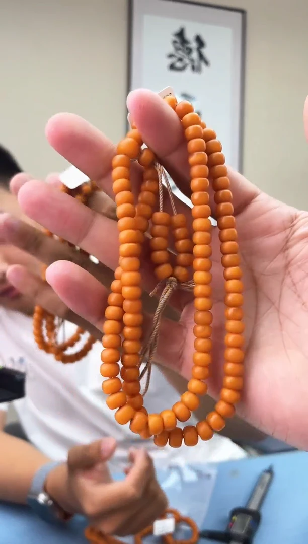 蜜蜡未镶嵌珠宝奇石T0假一罚十，多样性发一