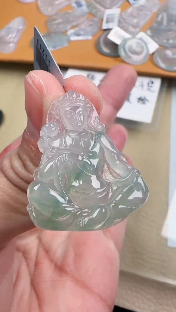 【闪购商品】翡翠颈饰未镶嵌翡翠