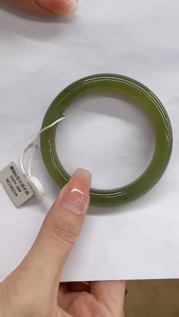 和田玉未镶嵌手镯a66