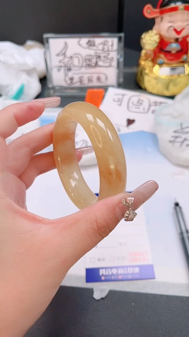 未镶嵌手镯石英质玉22T30-54