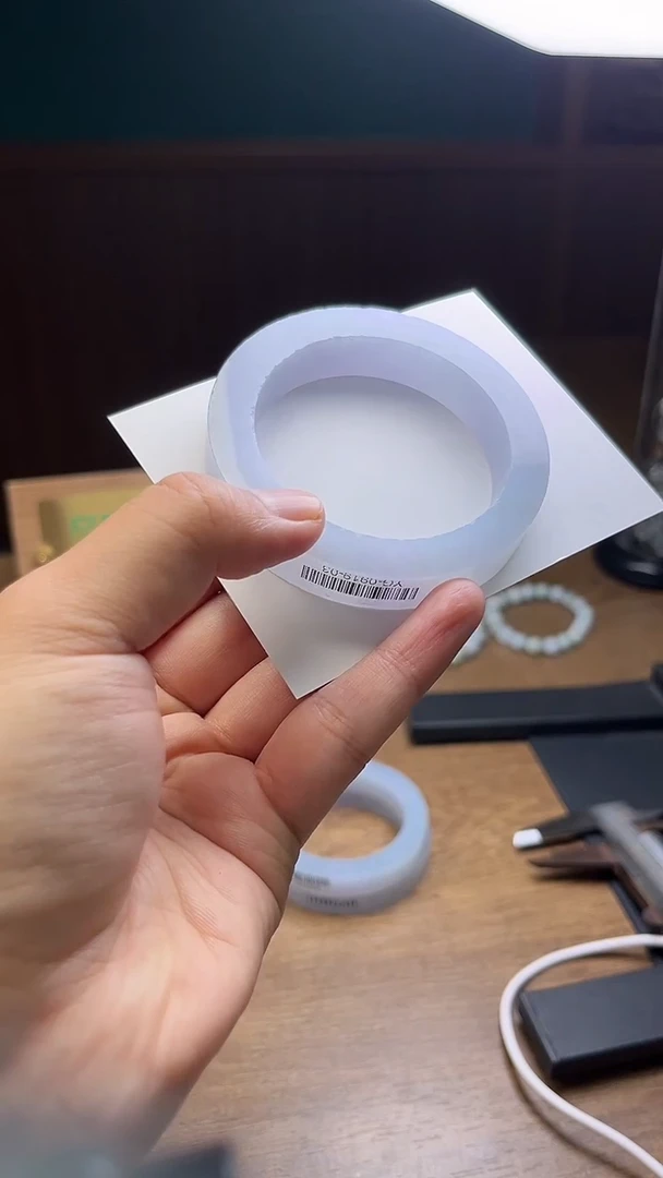 未镶嵌手镯定制翡翠会****七定制