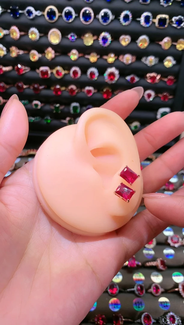 【闪购商品】红宝石耳饰银S925镶嵌68玫瑰金