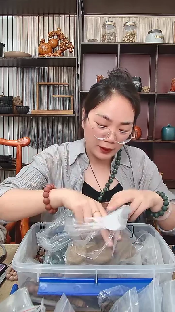 木碧云散小圆狐狸