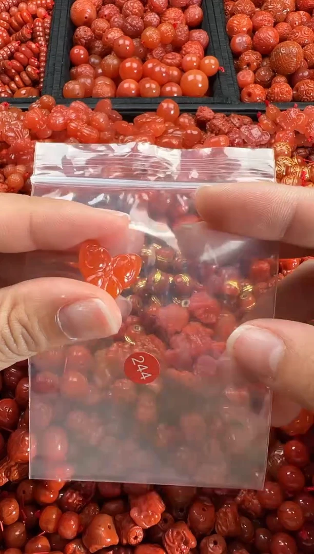 【闪购商品】南红玛瑙颈饰未镶嵌1