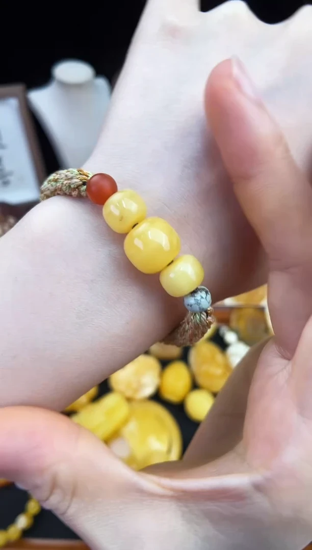 琥珀未镶嵌珠宝奇石柒月