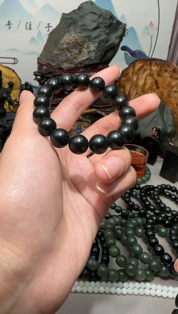 未镶嵌手链和田玉新疆塔青后山料卡12圆珠手串