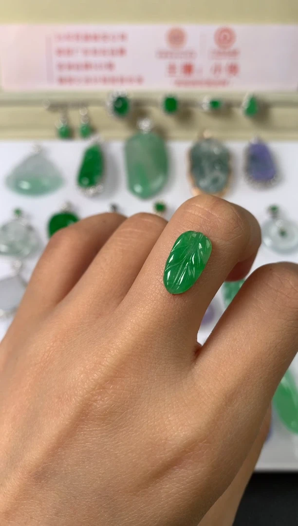 未镶嵌定制翡翠裸石（镶嵌定制）
