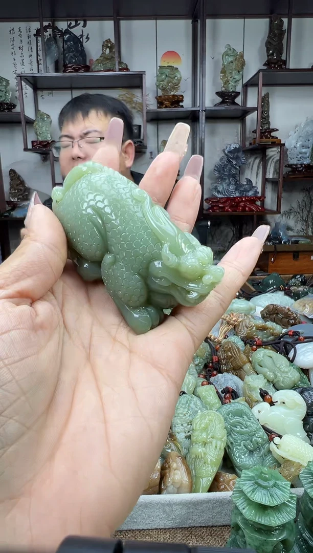 未镶嵌和田玉把件1