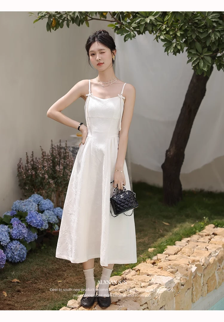 鹿向南「恋恋月光」法式甜美吊带连衣裙夏气质别致收腰长裙子L53705