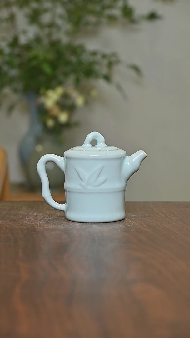 天青釉 竹节壶 朱家款 微瑕