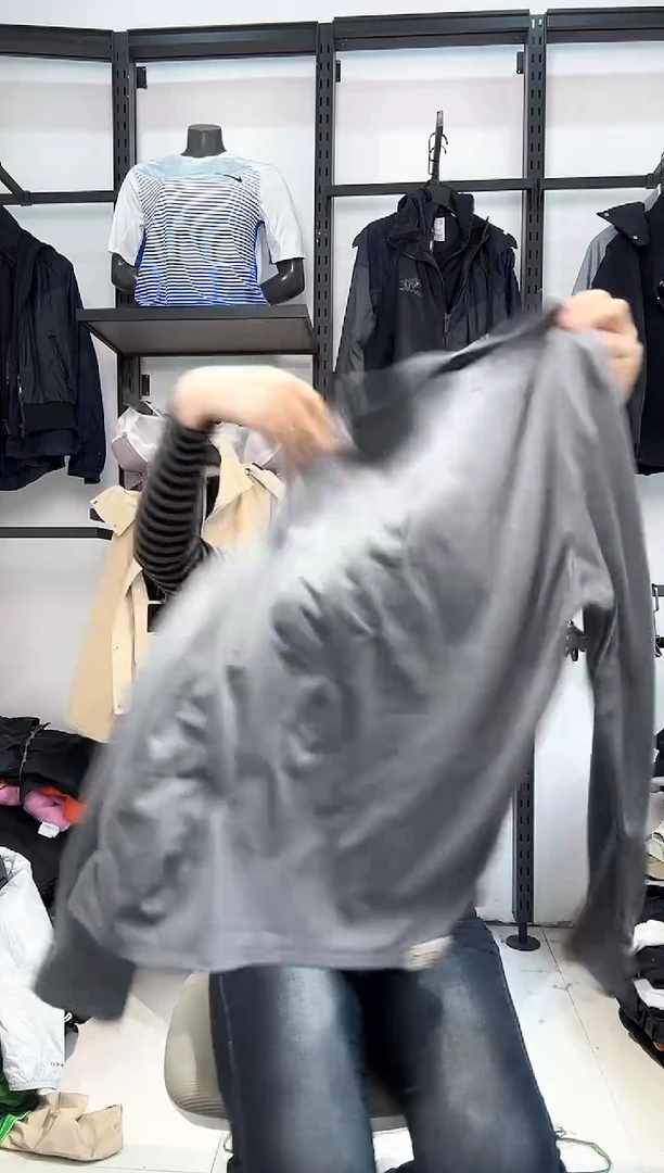 2423编码  瑕疵直播间过款为准 尺码170