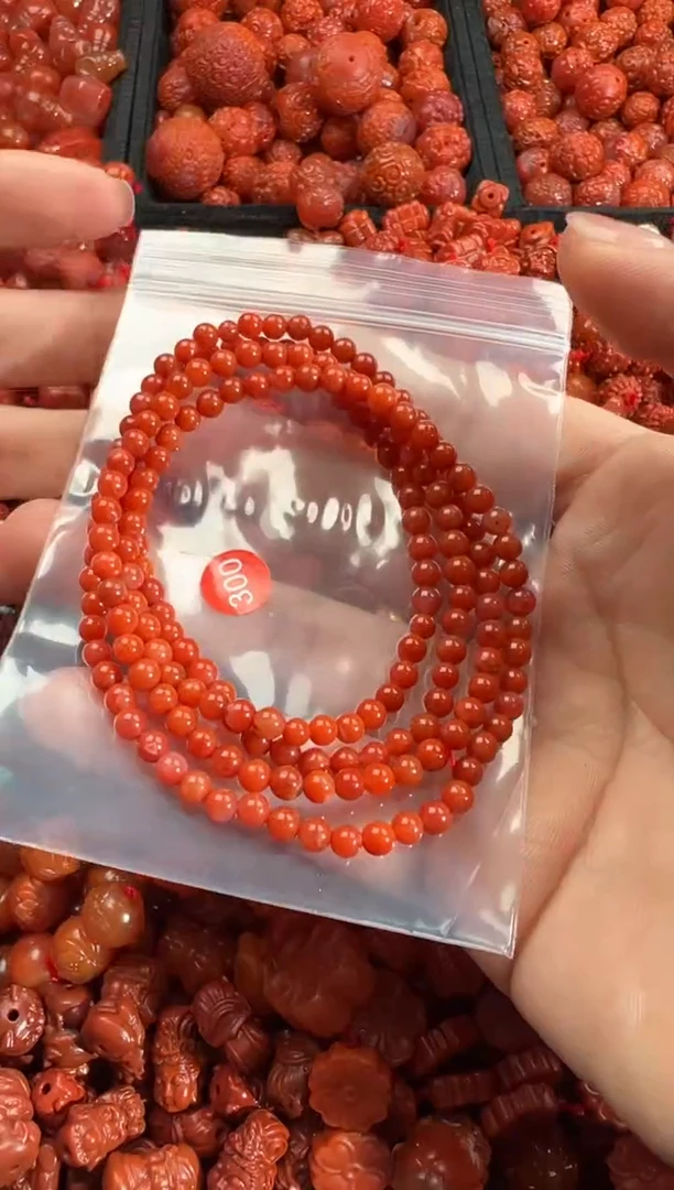 【闪购商品】南红玛瑙未镶嵌颈饰1