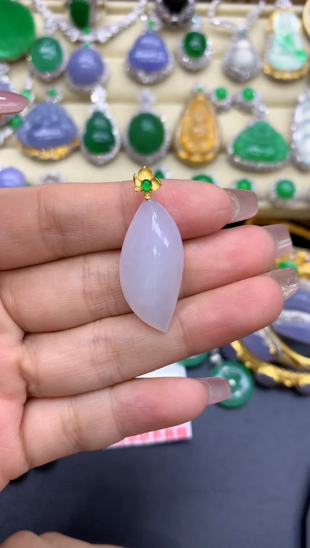 颈饰18K金镶嵌翡翠87-中国好珍宝