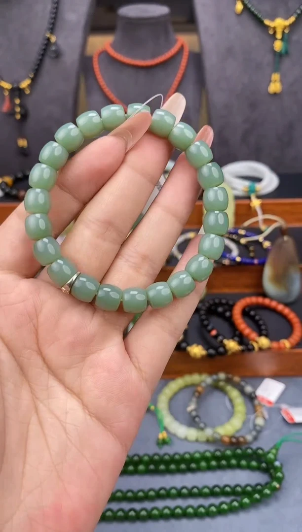 手串未镶嵌和田玉鹏*9mm粉青极致手串