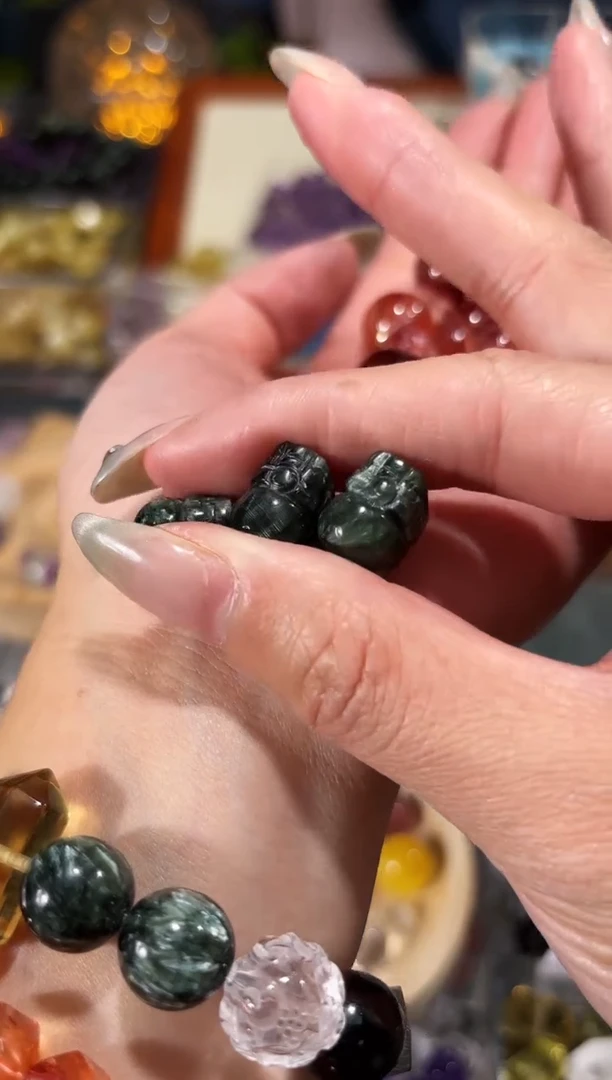 【闪购商品】水晶手串未镶嵌绿龙晶貔貅一个宽卡9+