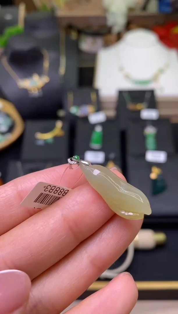 【闪购商品】翡翠颈饰18K金镶嵌净货18038