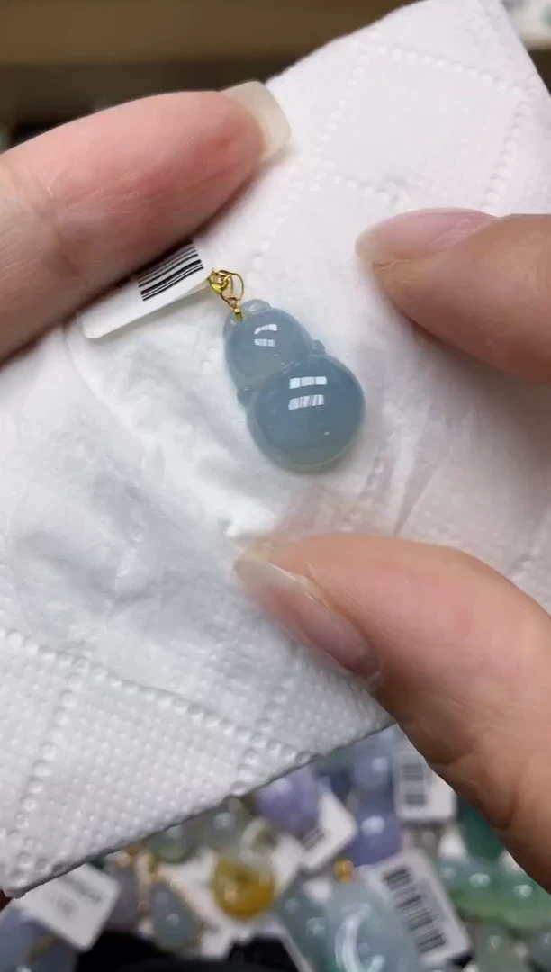 颈饰18K金镶嵌翡翠1111