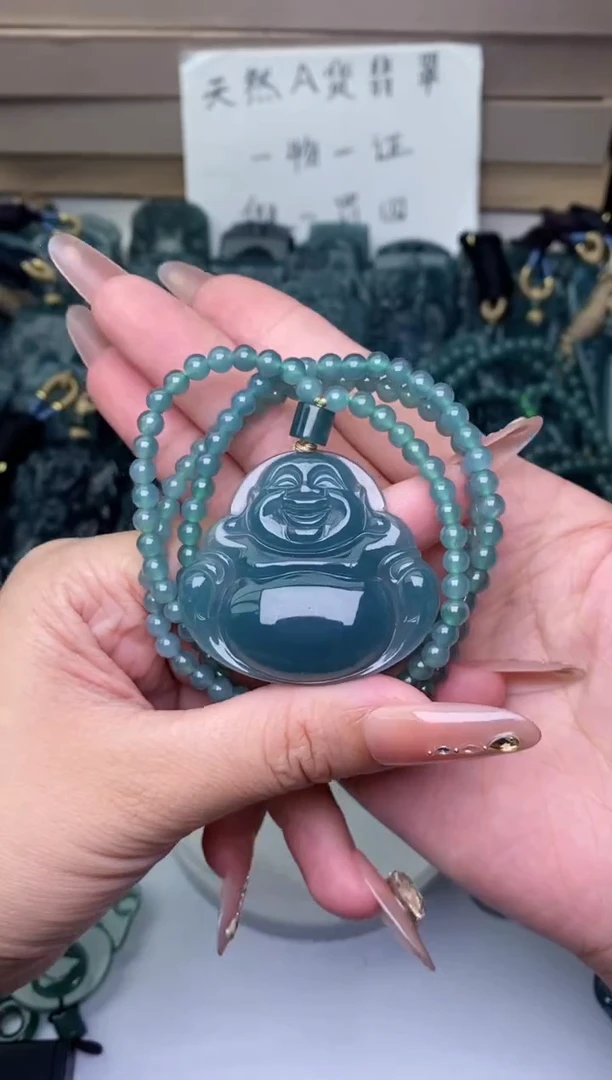 颈饰未镶嵌翡翠