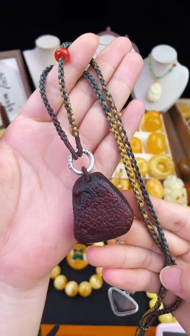 琥珀未镶嵌珠宝奇石柒月