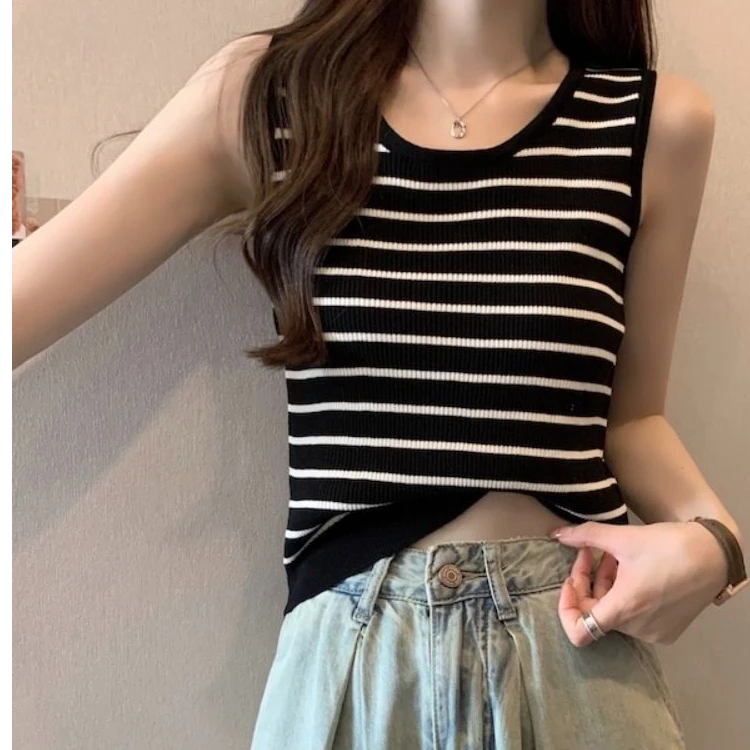 吊带背心休闲风轻职风韩版女装辣妹百搭条纹修身无袖内搭小众