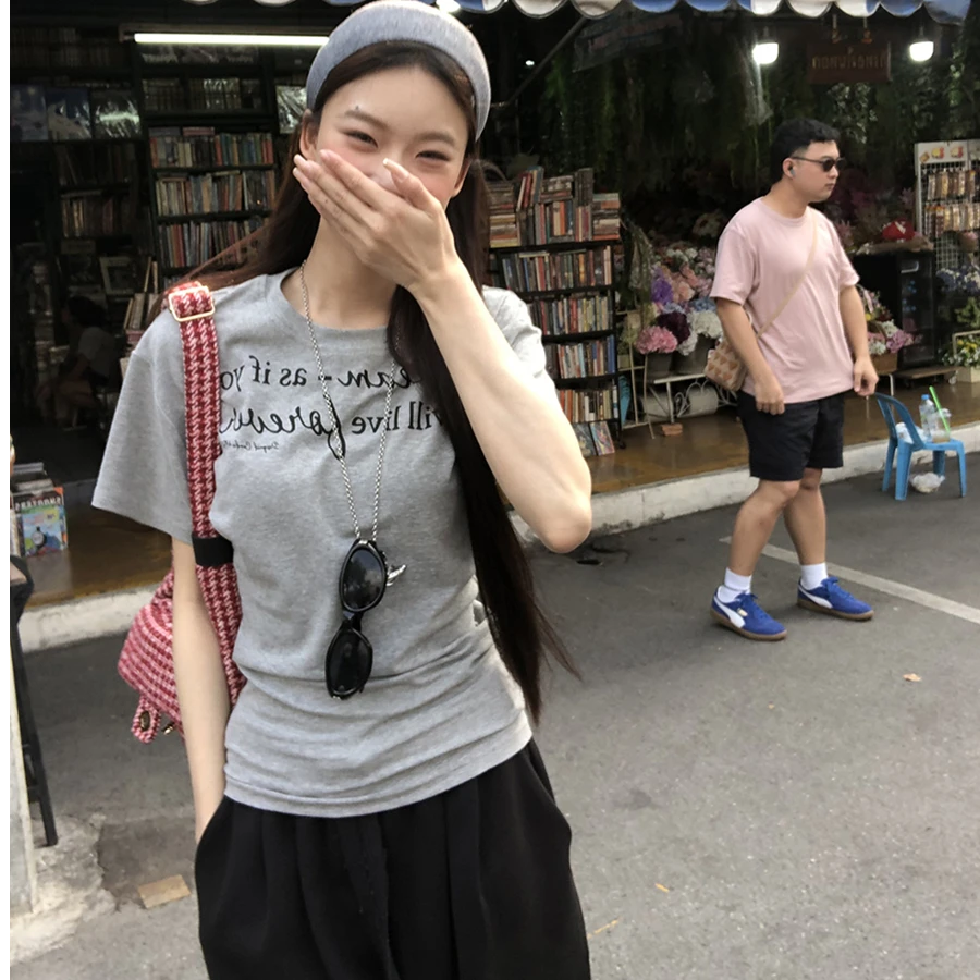 圆领短袖t恤女夏季穿搭灰色修身chic韩系设计感独特绝美小上衣