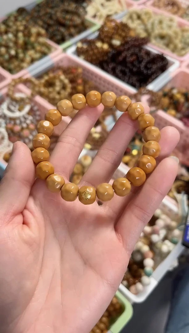 【闪购商品】菩提根/象牙果手串猴头奶酪金标