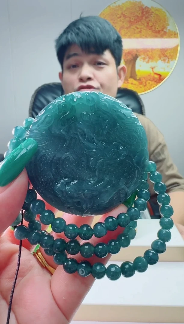 翡翠未镶嵌颈饰多样性随机发其一