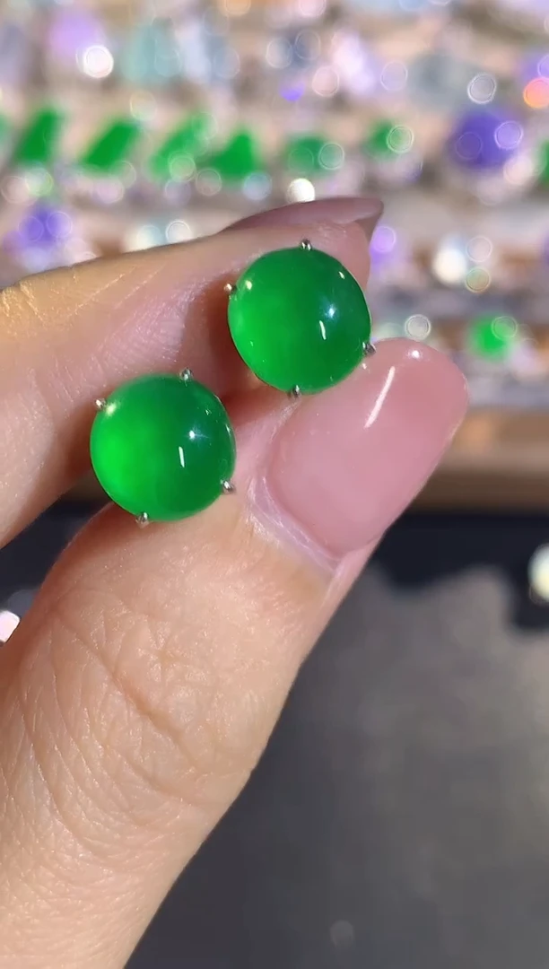 18K金镶嵌翡翠耳饰杨*柚a230