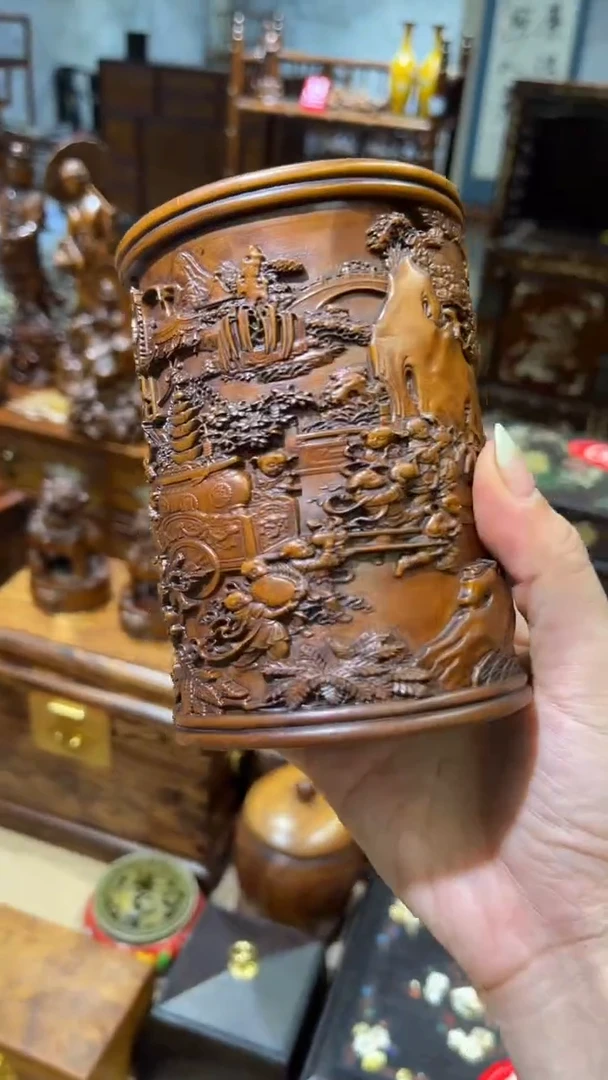 木小叶黄杨雕刻笔筒