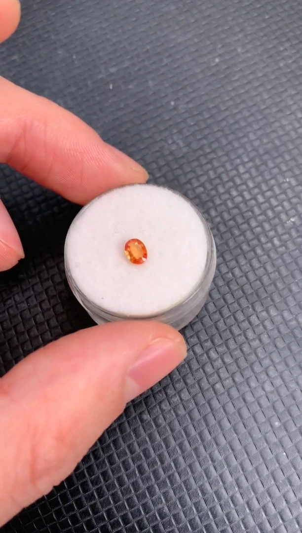 【闪购商品】蓝宝石裸石未镶嵌天然黄色蓝宝石