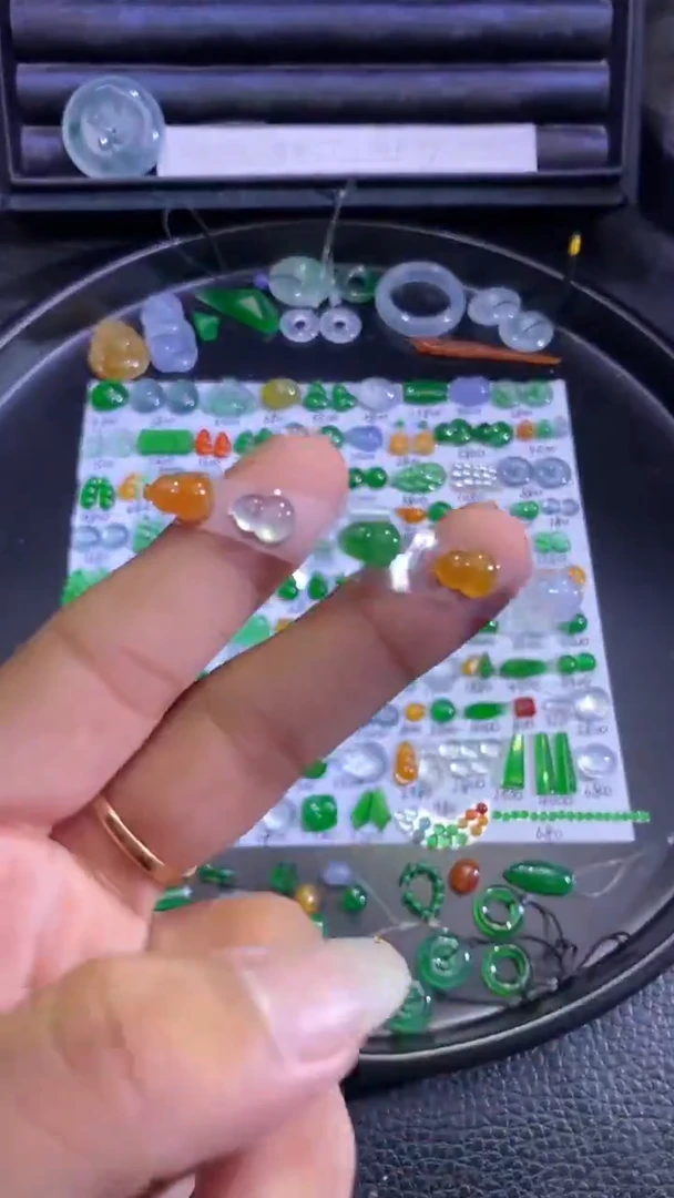 未镶嵌挂件翡翠葫芦