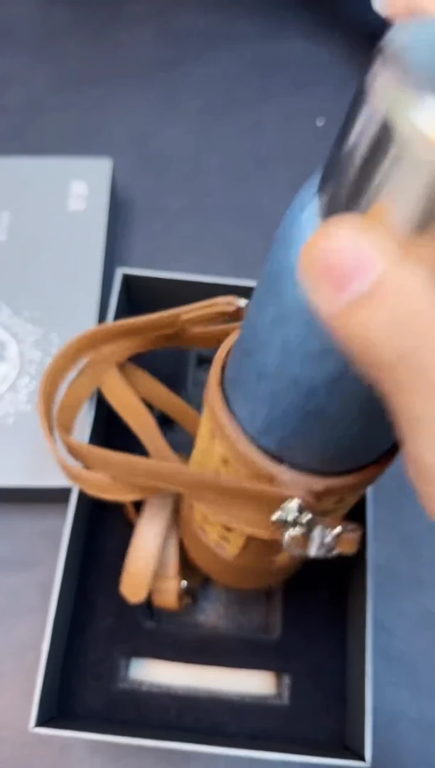 【闪购商品】杯全新正品一件不留@@WE84