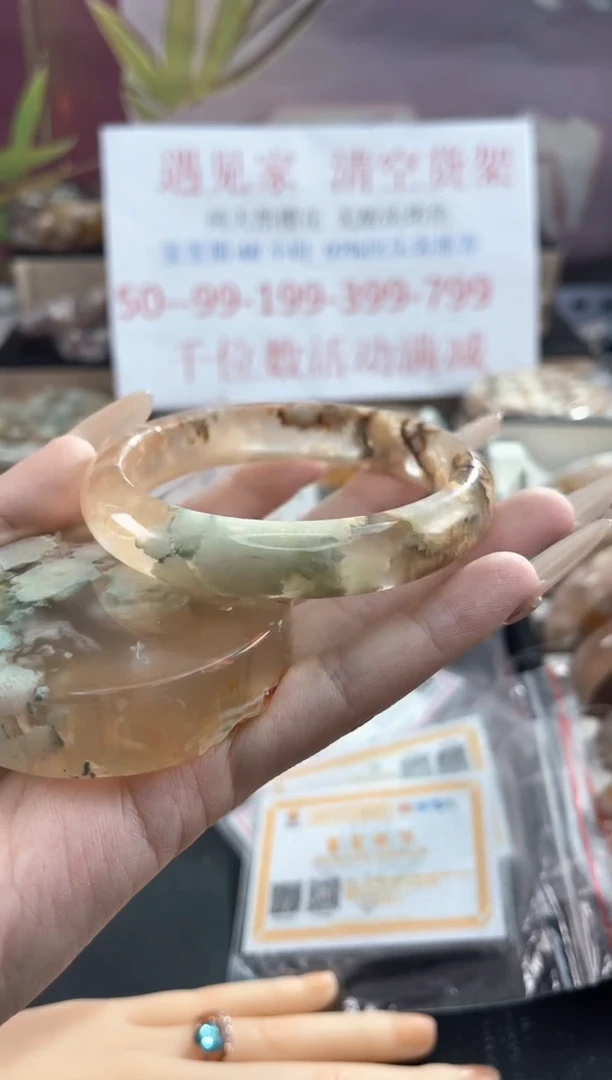 未镶嵌手镯石英质玉62