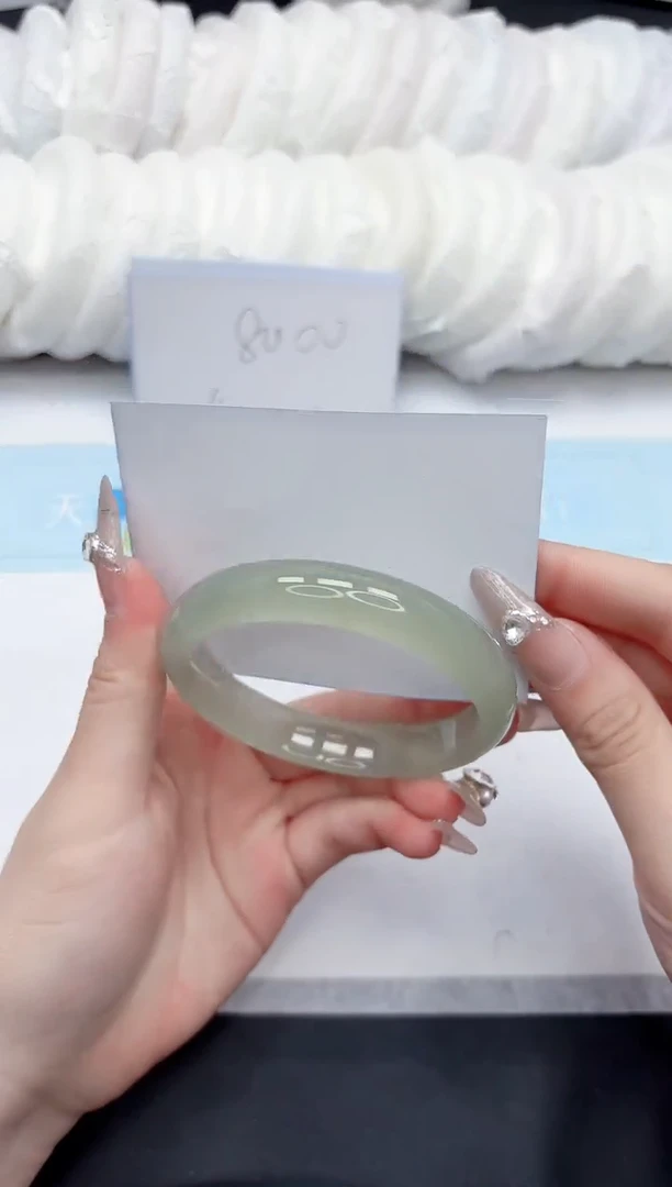 石英质玉手镯未镶嵌152-57