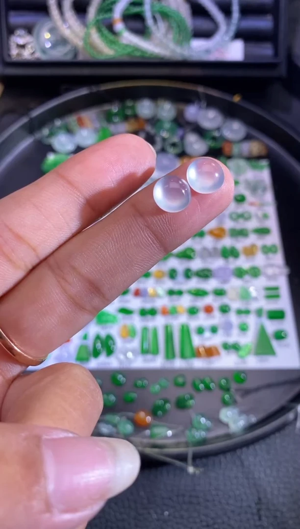 未镶嵌挂件翡翠蛋