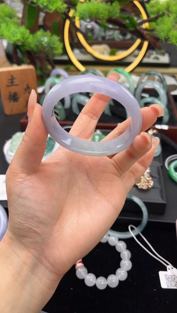 未镶嵌手镯翡翠止**澜手镯